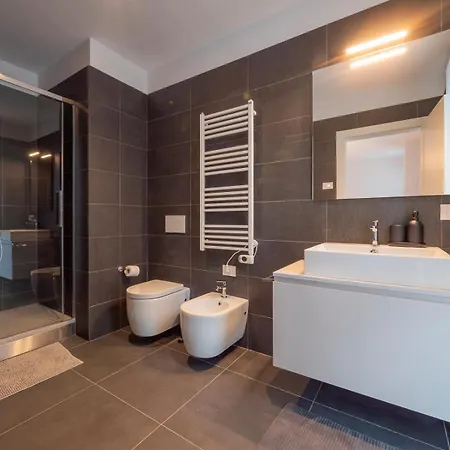 Luxury - Principe Eugenio 3 - 4 Piano * ميلان