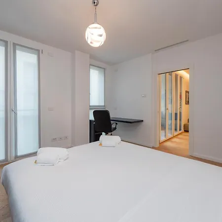 Luxury - Principe Eugenio 3 - 4 Piano Daire *